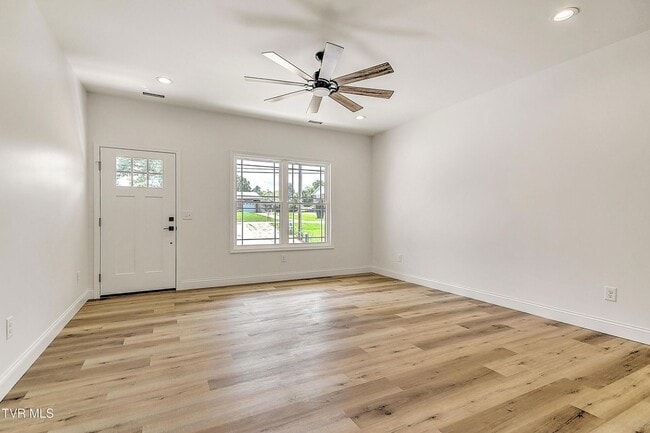 Photo - 703 Swadley Rd Unit #1