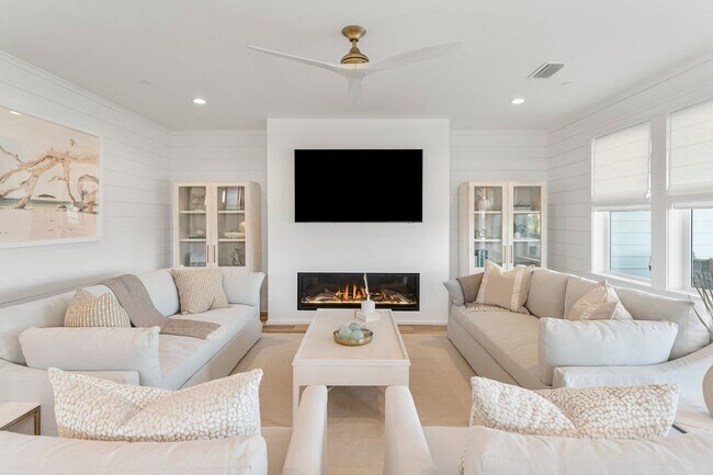 Photo - 8212 S Thomas Dr Unidad SI ID1603772P