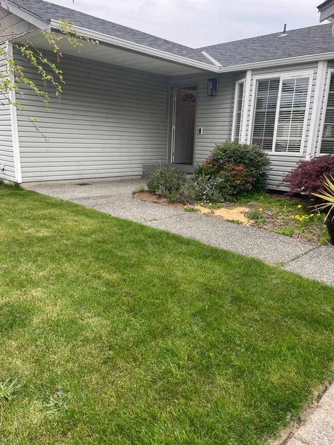 Photo - 180 Moss Ln