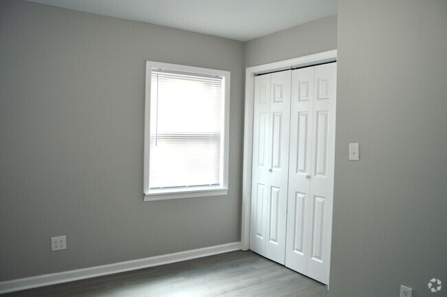Building Photo - 911 Woodall Rd SW Unit 911 Woodall Rd SW Rental