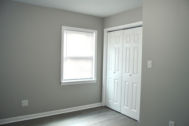 Building Photo - 911 Woodall Rd SW Unit 911 Woodall Rd SW Rental