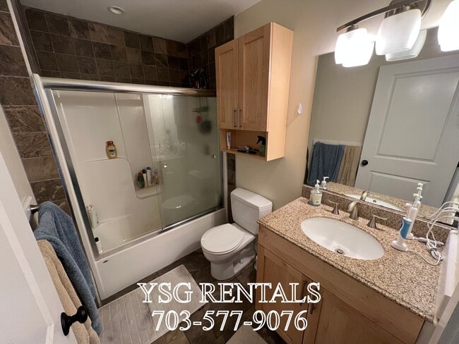 Photo - 192 Hillside St Unidad 1