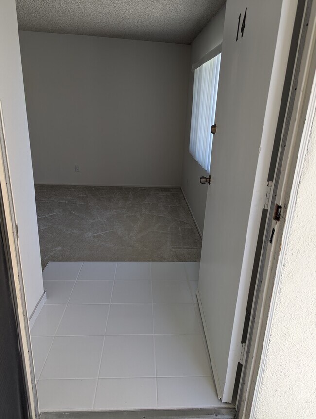 Entry - 2960 W 235th St Unit 14