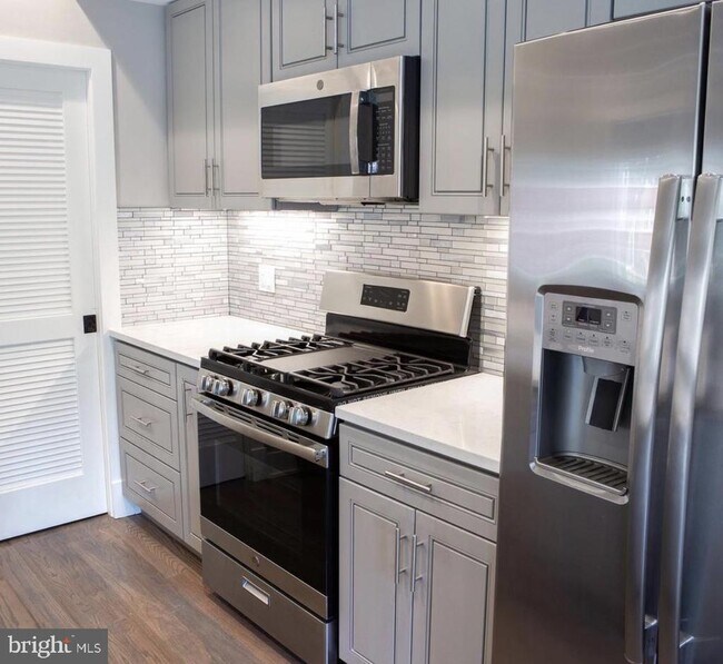 Photo - 1701 Trinidad Ave NE Unit 4