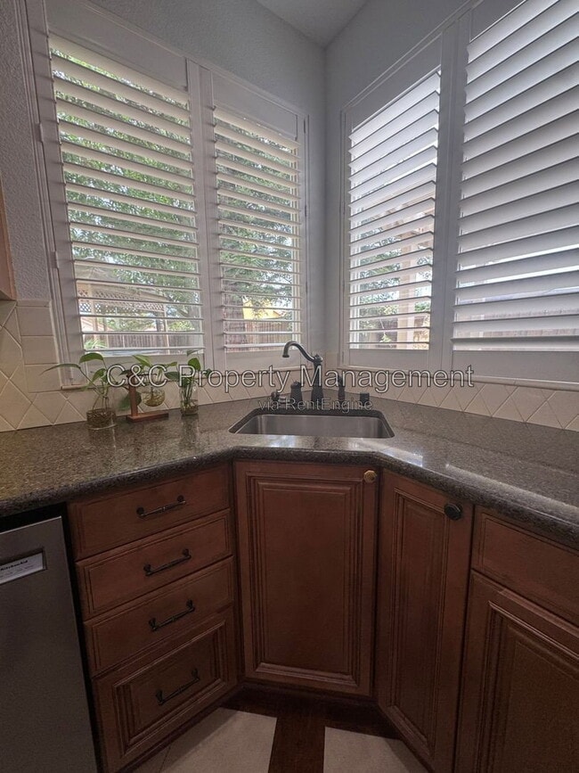 Photo - 1908 Mt Powell Ct