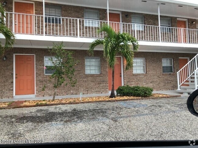 Building Photo - 623 Forrest Ave Unit 8 Rental