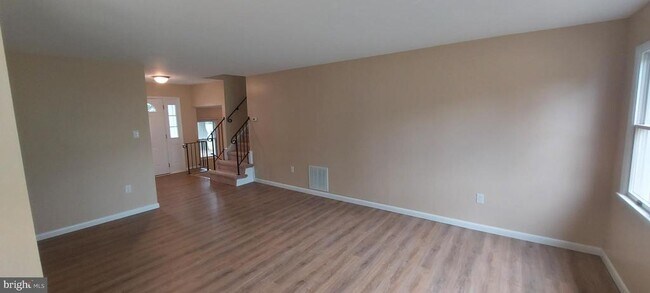 Photo - 17312 Hughes Rd