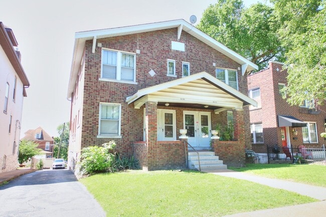 Building Photo - 6230-6232 Columbia Ave. Unit 6230 1st Flr
