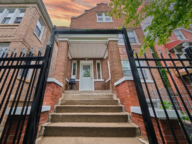 Photo - 3016 W 41st St House