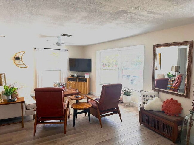 Photo - 2563 S Peninsula Dr