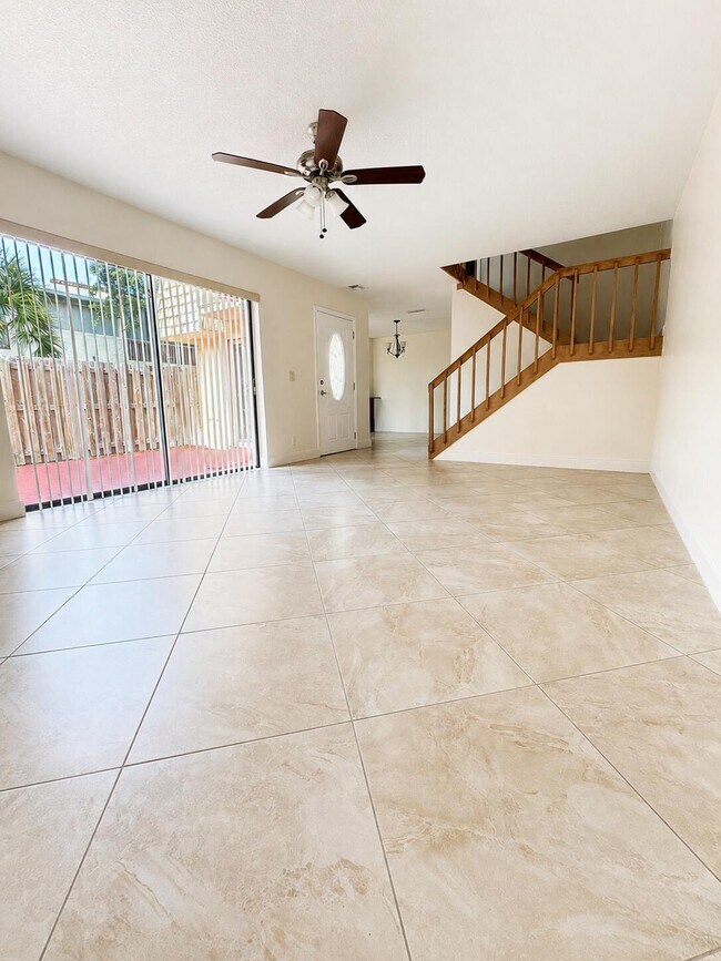 Photo - 168 Lake Arbor Dr