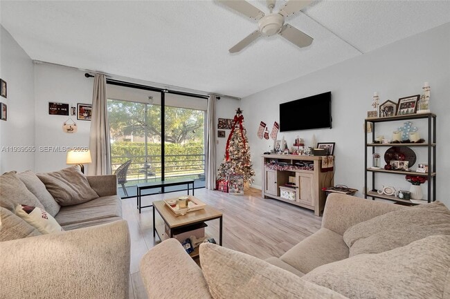 Photo - 1820 SW 81st Ave Unit 3105