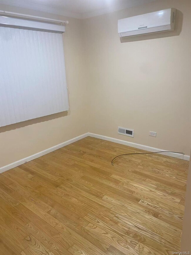 Photo - 207-24 28th Ave