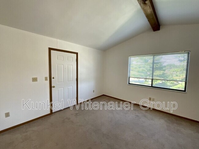 Photo - 166 Eagle Ridge