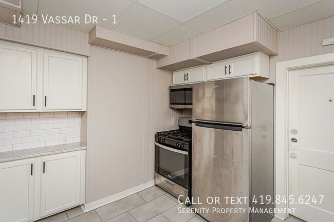 Photo - 1419 Vassar Dr Unit 1