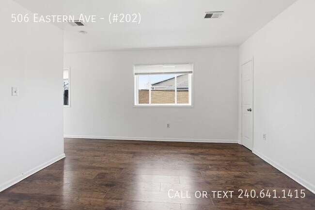 Photo - 506 Eastern Ave NE Unit (#202)
