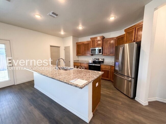 Limited Time Special Offer / 4 Bed, 3 Bath Home with Garage / Pet-Friendly / Vouchers Accepted / ...