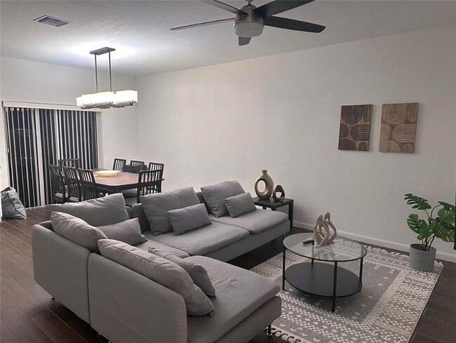 Photo - 1129 NW 41st Ln Townhome