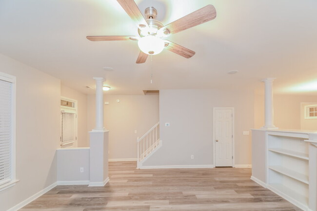 Photo - 141 Pearson Place