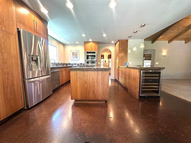 Photo - 3450 Sarolou Dr
