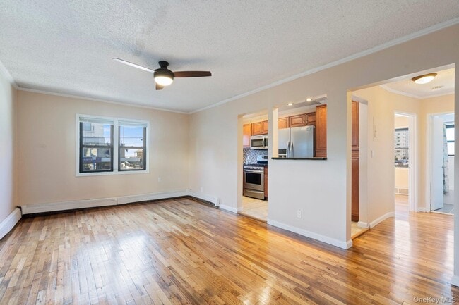 Photo - 65 W Broadway Unidad 1A