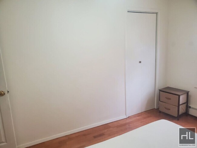 Photo - 163rd Rd Unit 2