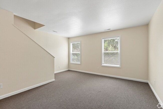 College Hill Apartments