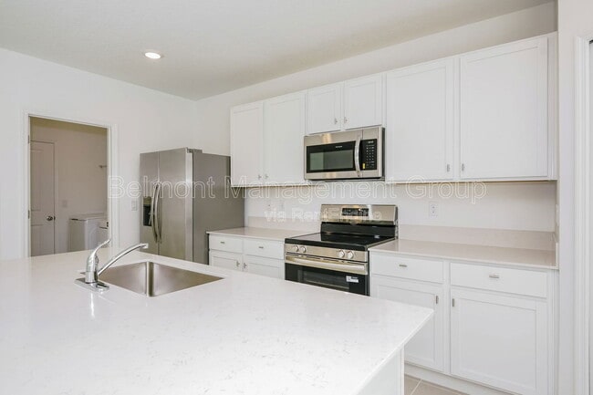 Photo - 1212 Belle Isle Ln