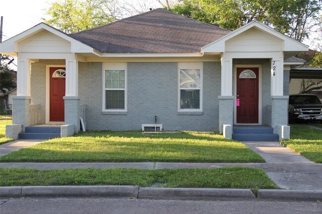Building Photo - 724 Bowie St