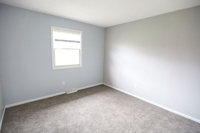Photo - 4156 Norman Dr SE