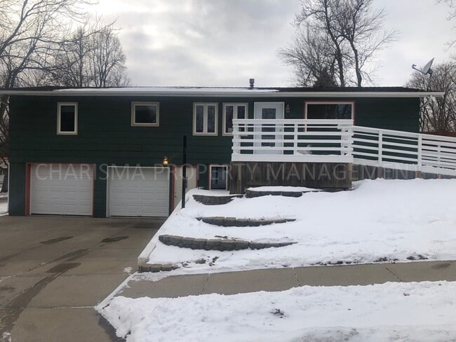 Photo - 4 BD, 2 BA HOUSE, HARDWOOD FLOORING THROUG...