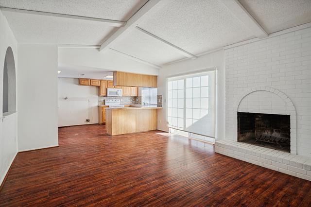 Photo - 2804 Royal Oaks Dr