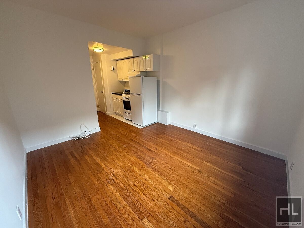 Photo - East 61 Street Unit 4A