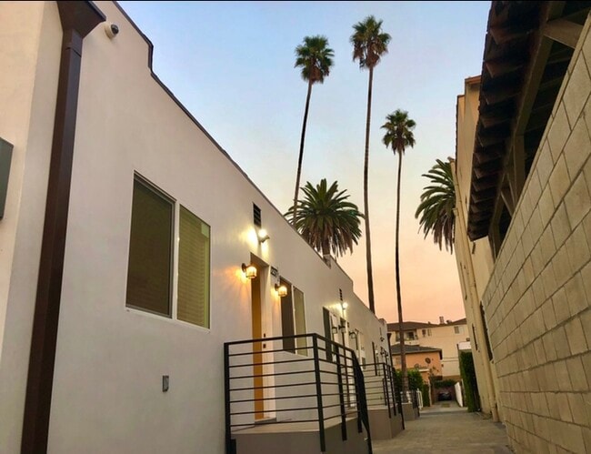 Building Photo - 1235 S Muirfield Rd Rental