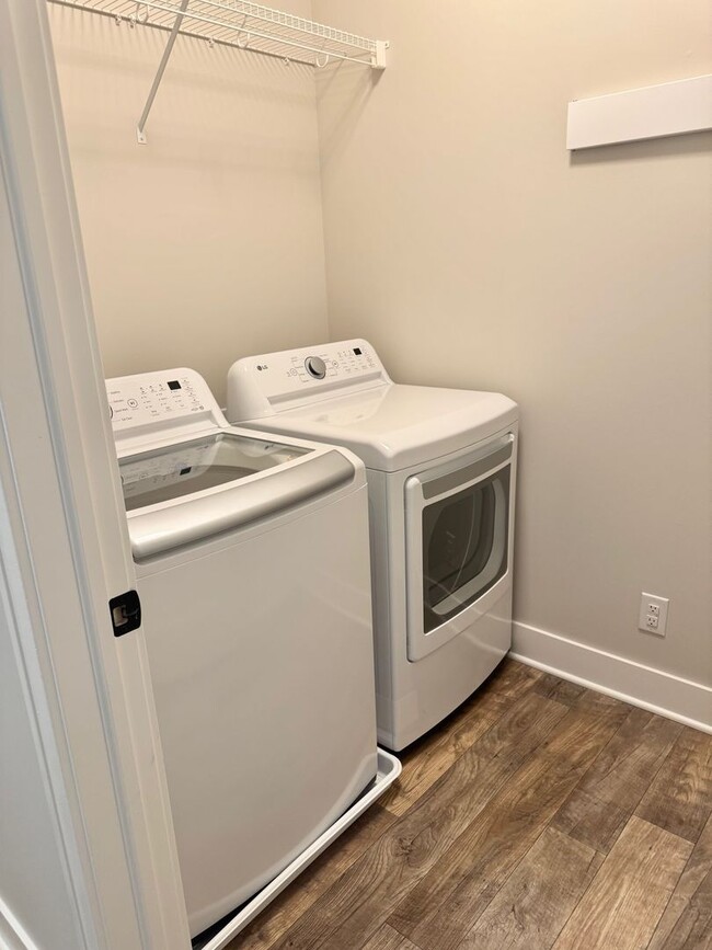 Photo - Spacious Ranch Home  5 Bedrooms  3 Bathrooms  3,163 Finished Sq Ft