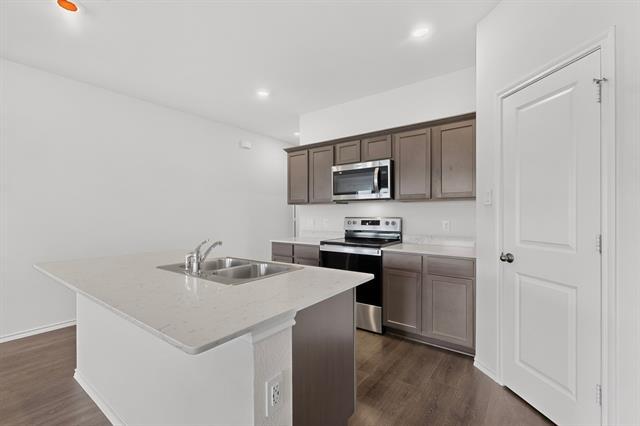 Building Photo - 816 Glover Dr