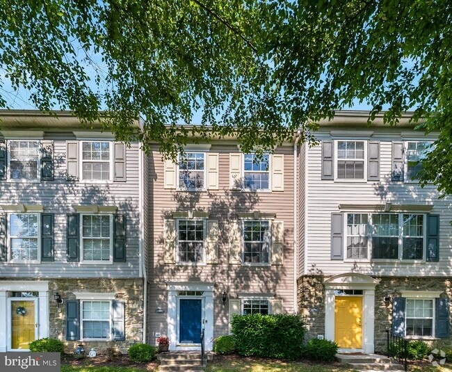 Building Photo - 21800 Flanders Ct Rental