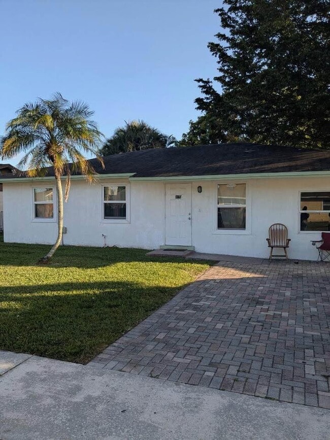 Building Photo - 8170 SW 6th St Rental