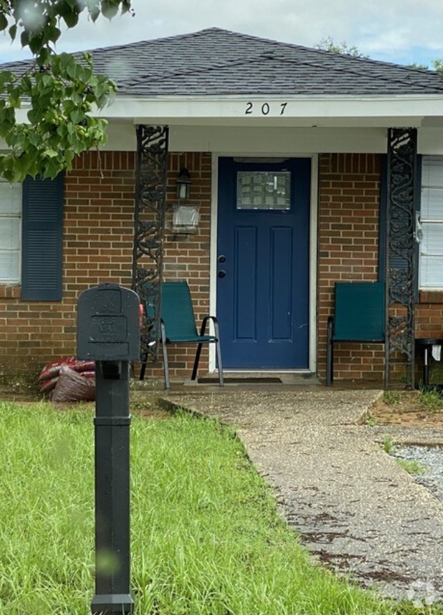 Building Photo - 205 Omega Ave Rental