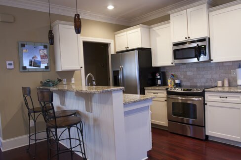 Photo - 142 Fallsgrove Dr