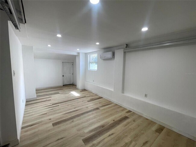 Photo - 3717 Belmont Blvd