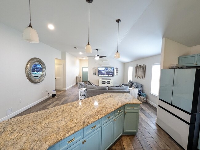 Photo - 1880 Presidio St