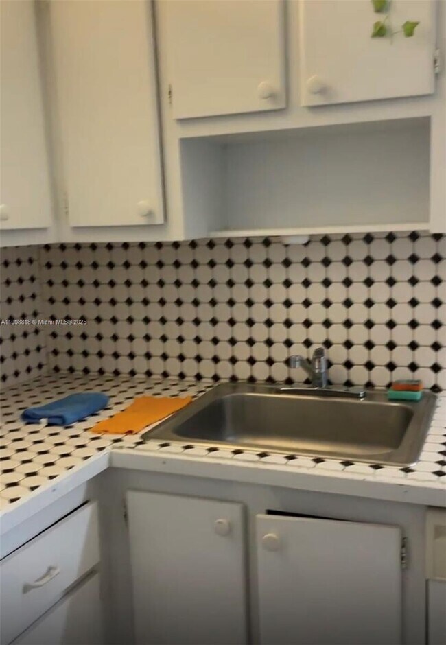 Photo - 16851 NE 23rd Ave Unidad A-519