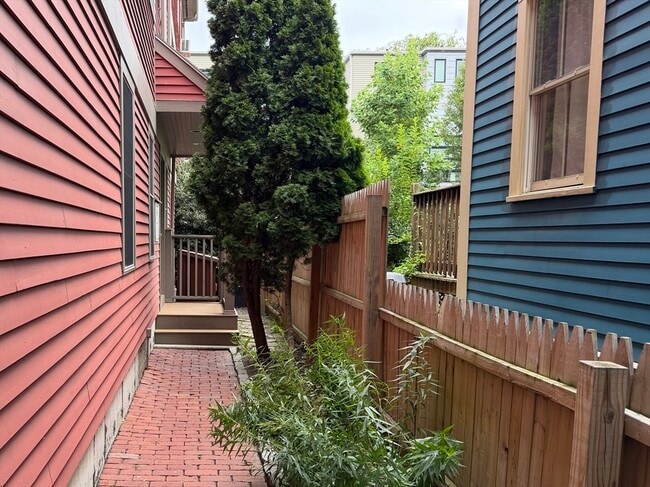 Photo - 221 Charles St Unit 1