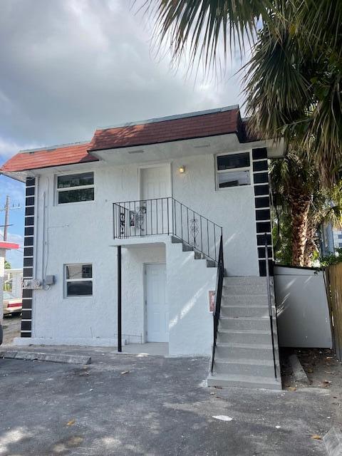 Photo - 302 N Tamarind Ave Townhome