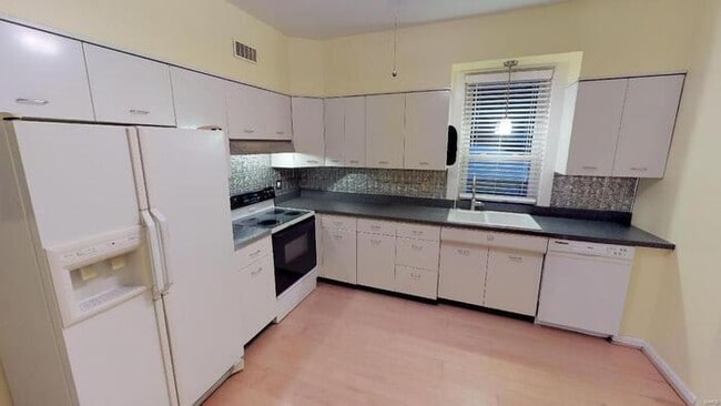 Photo - Fantastic 2bd/1ba home! Coming soon!