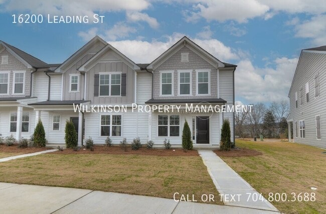Photo - 16200 Leading St