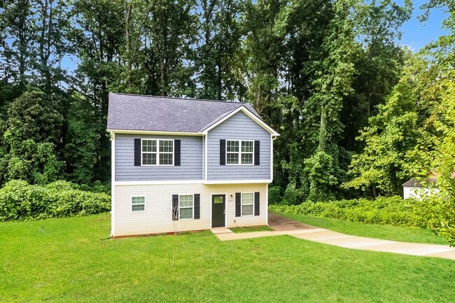 Photo - 604 E Texas Ave