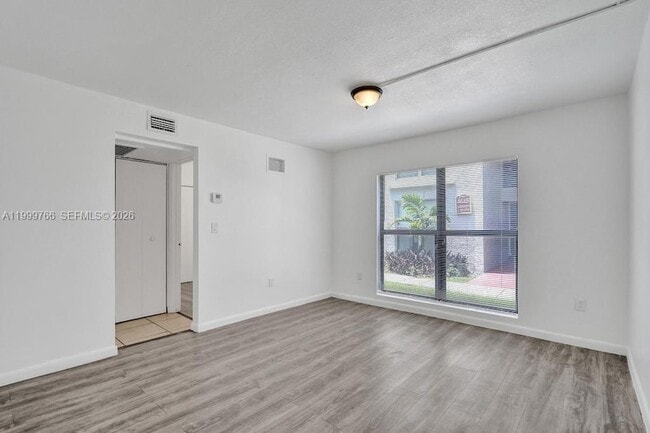 Photo - 4511 Treehouse Ln Unit B