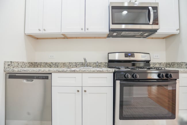 Photo - 4258 N Clark St Unidad 1